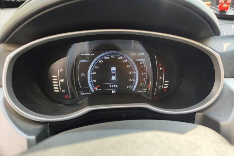 Used Geely Auto Emgrand X7 Sport 2016 2.0L Manual ZhiShang Version Instrument Cluster