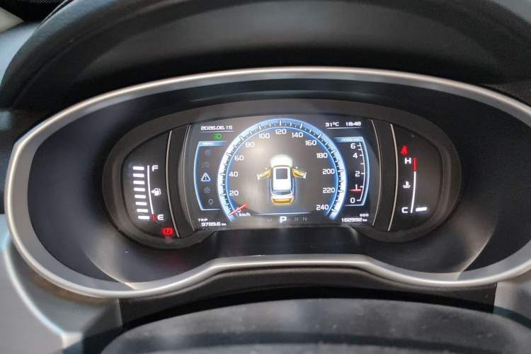 Used Geely Auto Emgrand X7 Sport 2016 1.8TD Automatic ZhiZun Version Instrument Cluster