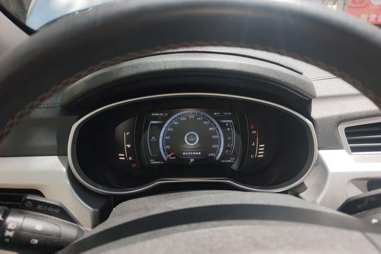 Used Geely Auto Emgrand X7 Sport 2016 1.8TD Automatic ZhiZun Version Instrument Cluster