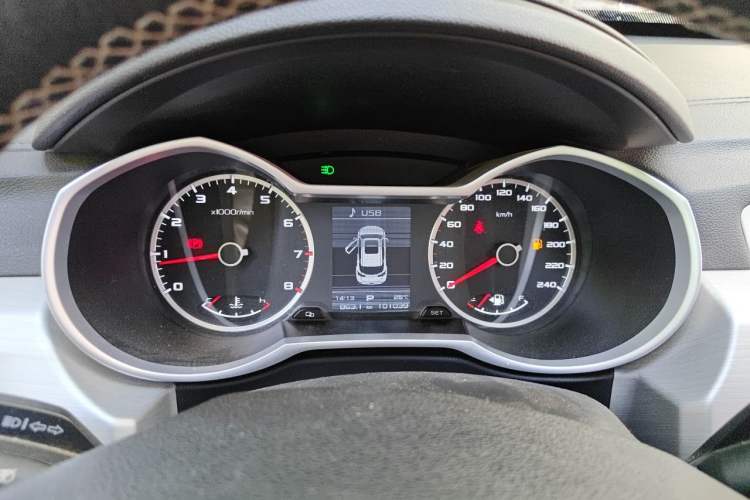 Used Geely Auto Emgrand X7 Sport 2016 1.8TD Automatic ZhiShang Model Instrument Cluster