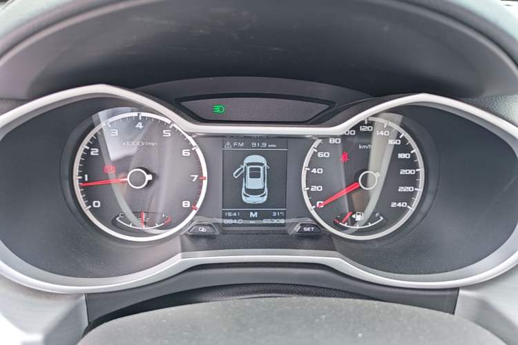 Used Geely Auto Emgrand X7 Sport 2016 2.0L Manual ZhiShang Version Instrument Cluster