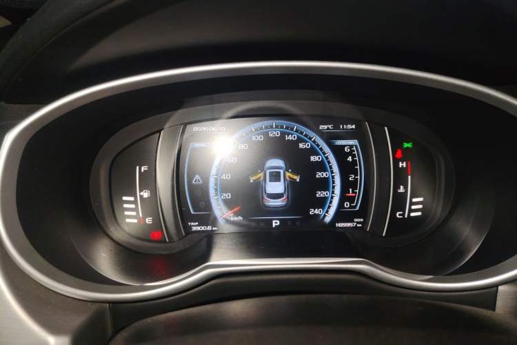 Used Geely Auto Emgrand X7 Sport 2016 1.8TD Automatic Smart Connectivity Version Instrument Cluster