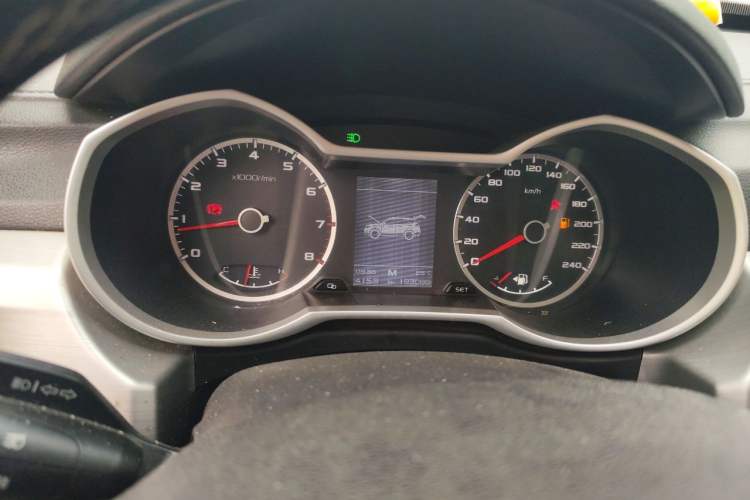 Used Geely Auto Emgrand X7 Sport 2016 2.0L Manual ZhiShang Version Instrument Cluster