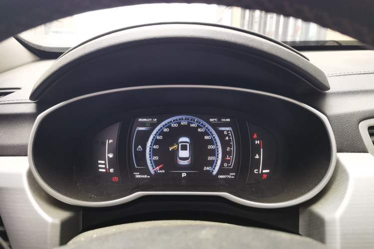 Used Geely Auto Emgrand X7 Sport 2016 1.8TD Automatic Smart Connectivity Version Instrument Cluster