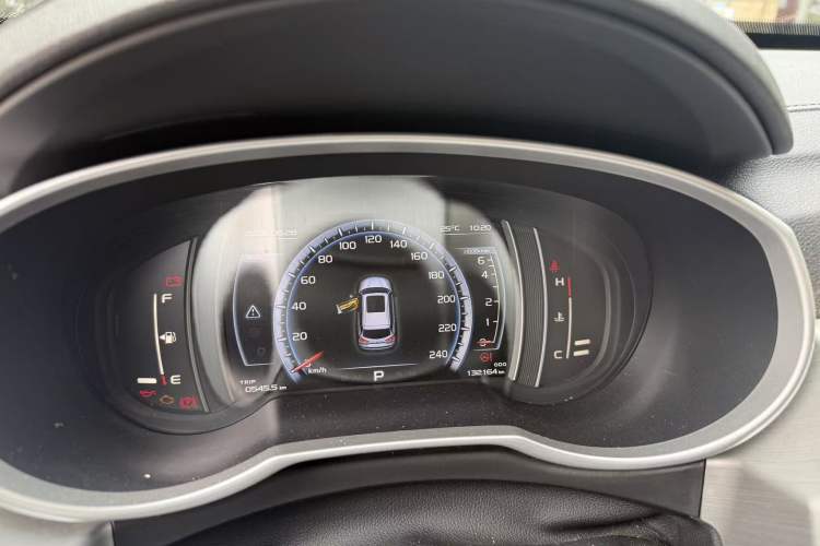 Used Geely Auto Emgrand X7 Sport 2016 1.8TD Automatic All-Wheel-Drive ZhiZun Edition Instrument Cluster