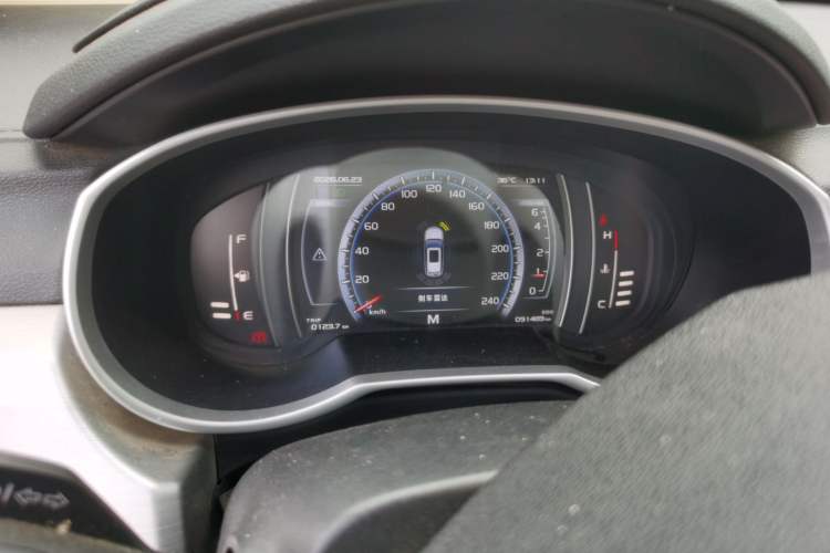Used Geely Auto Emgrand X7 Sport 2016 2.0L Manual ZhiShang Version Instrument Cluster