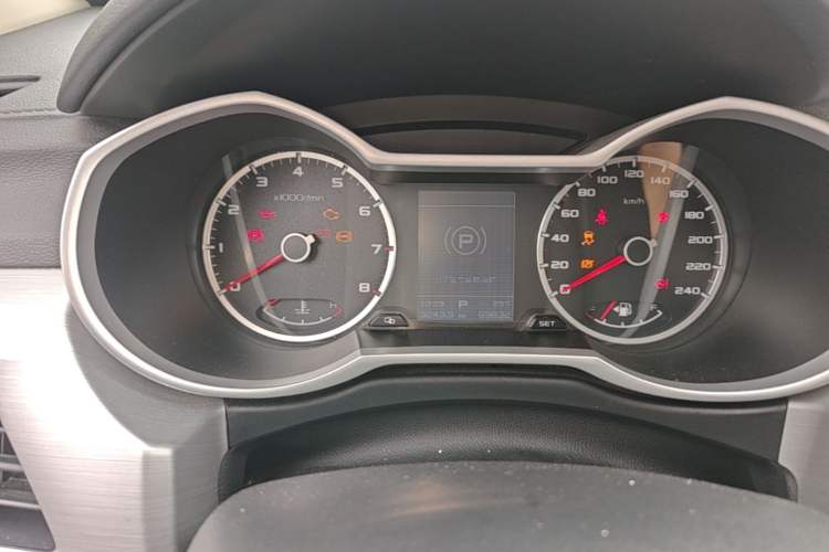 Used Geely Auto Emgrand X7 Sport 2016 1.8TD Automatic ZhiShang Model Instrument Cluster