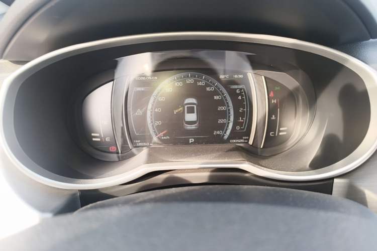Used Geely Auto Emgrand X7 Sport 2016 1.8TD Automatic ZhiZun Version Instrument Cluster