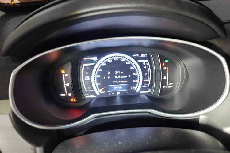 Used Geely Auto Emgrand X7 Sport 2016 1.8TD Automatic Smart Connectivity Version Instrument Cluster
