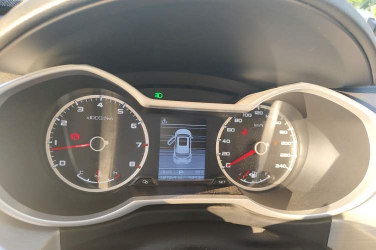 Used Geely Auto Emgrand X7 Sport 2016 1.8TD Automatic Smart Connectivity Version Instrument Cluster