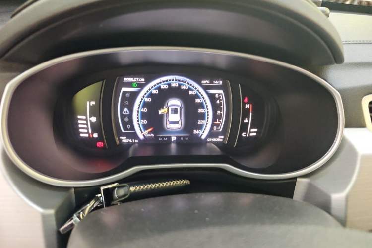 Used Geely Auto Emgrand X7 Sport 2016 1.8TD Automatic ZhiZun Version Instrument Cluster