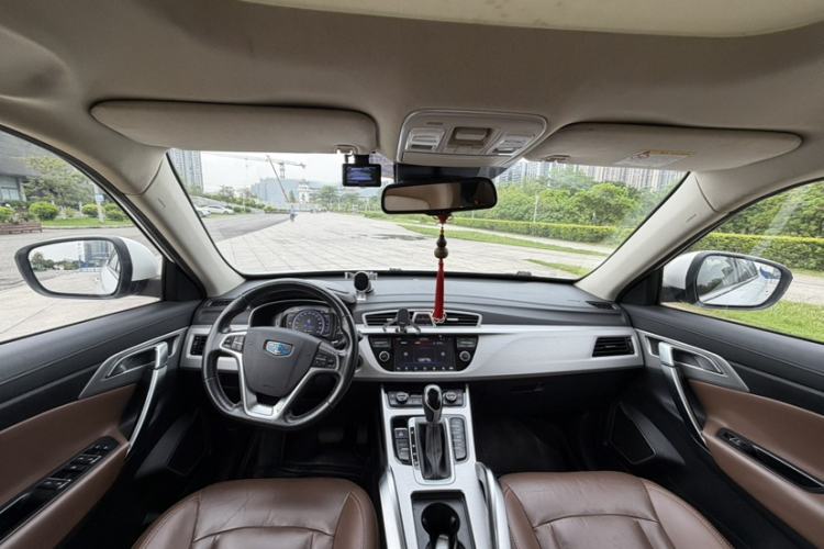 Used Geely Auto Emgrand X7 Sport 2016 1.8TD Automatic ZhiZun Version Interior 1