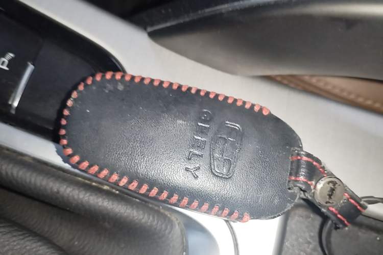 Used Geely Auto Emgrand X7 Sport 2016 1.8TD Automatic ZhiZun Version Interior 1