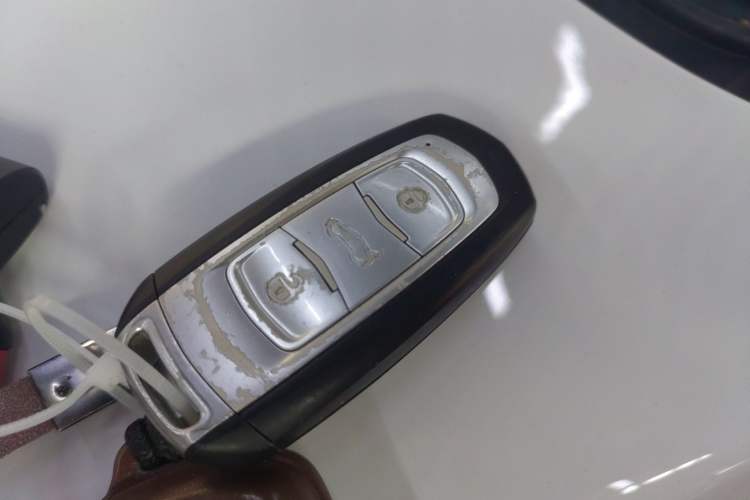 Used Geely Auto Emgrand X7 Sport 2016 1.8TD Automatic ZhiZun Version Interior 1