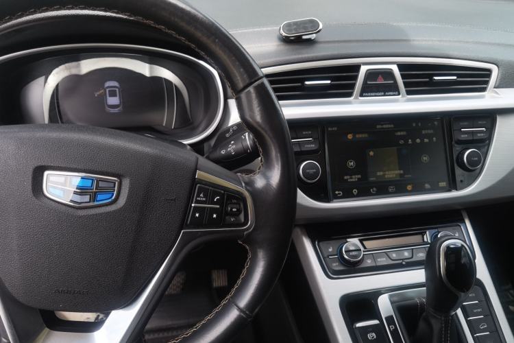 Used Geely Auto Emgrand X7 Sport 2016 1.8TD Automatic ZhiZun Version Interior 1