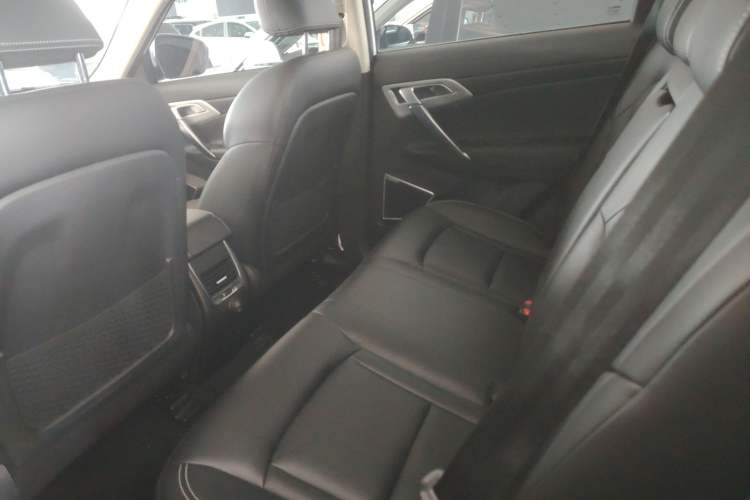 Used Geely Auto Emgrand X7 Sport 2016 1.8TD Automatic Smart Connectivity Version Interior 1
