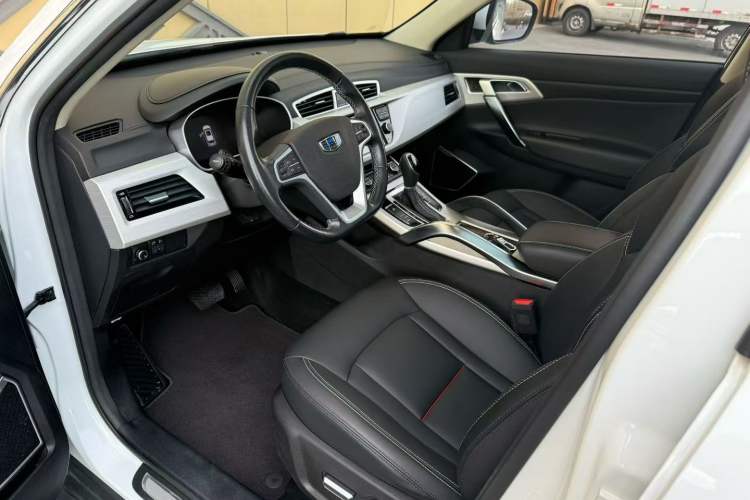 Used Geely Auto Emgrand X7 Sport 2016 1.8TD Automatic Smart Model Interior 1