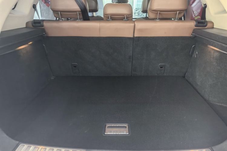 Used Geely Auto Emgrand X7 Sport 2016 1.8TD Automatic ZhiZun Version Interior 11
