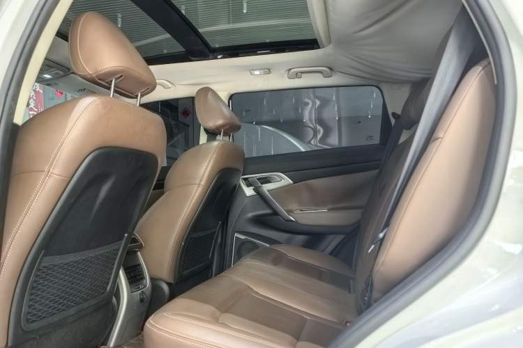 Used Geely Auto Emgrand X7 Sport 2016 1.8TD Automatic ZhiZun Version Interior 2
