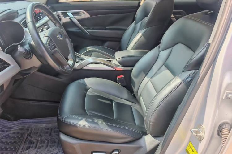 Used Geely Auto Emgrand X7 Sport 2016 1.8TD Automatic Smart Model Interior 2