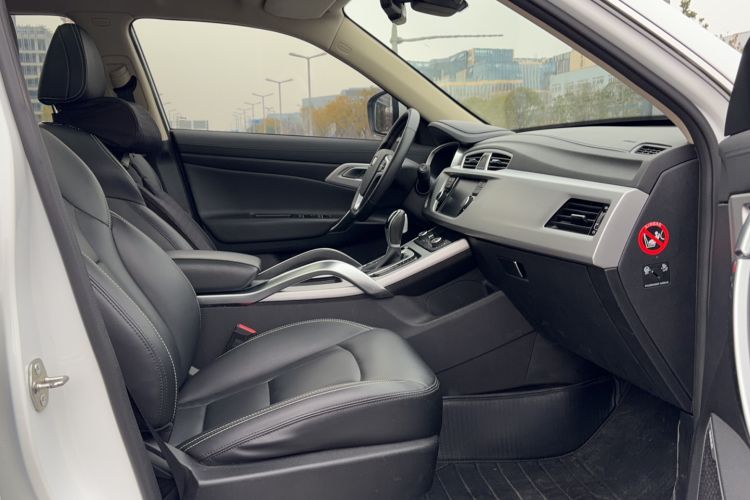 Used Geely Auto Emgrand X7 Sport 2016 1.8TD Automatic Smart Model Interior 2