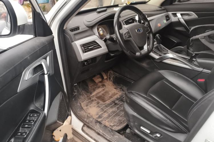 Used Geely Auto Emgrand X7 Sport 2016 1.8TD Automatic Smart Model Interior 3