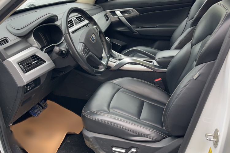 Used Geely Auto Emgrand X7 Sport 2016 1.8TD Automatic Smart Model Interior 3