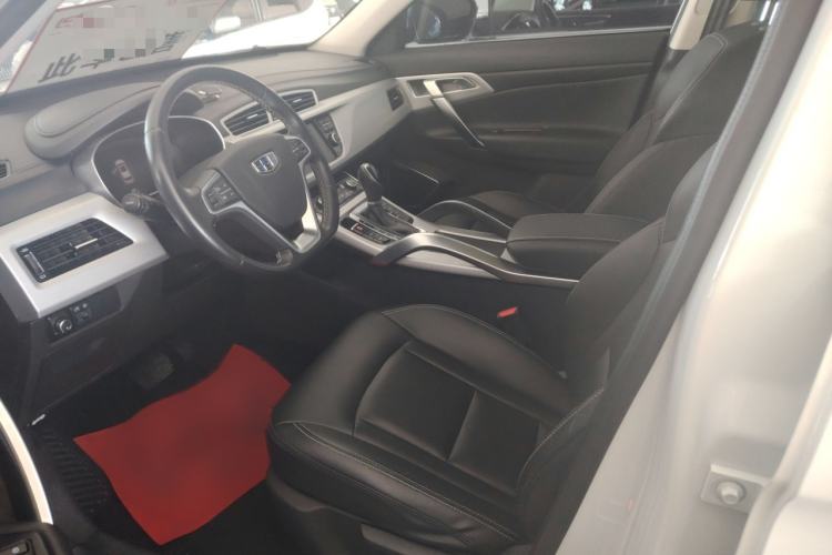 Used Geely Auto Emgrand X7 Sport 2016 1.8TD Automatic Smart Connectivity Version Interior 3