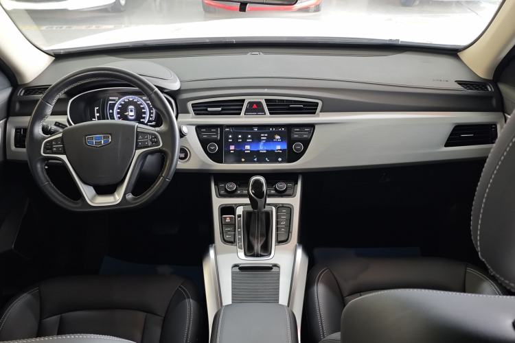 Used Geely Auto Emgrand X7 Sport 2016 1.8TD Automatic Smart Connectivity Version Interior 3