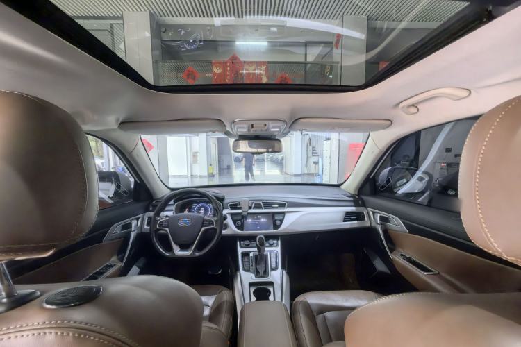 Used Geely Auto Emgrand X7 Sport 2016 1.8TD Automatic ZhiZun Version Interior 5
