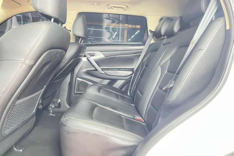 Used Geely Auto Emgrand X7 Sport 2016 1.8TD Automatic Smart Model Interior 6