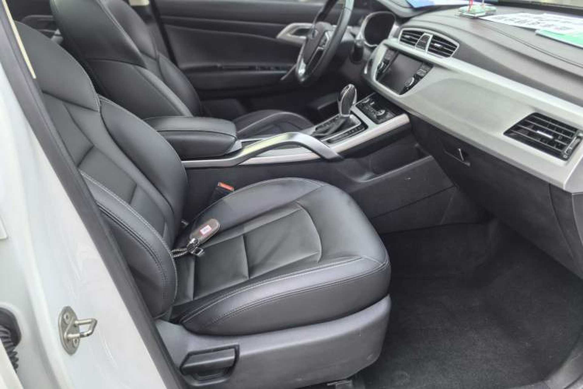 Used Geely Auto Emgrand X7 Sport 2016 1.8TD Automatic Smart Model Interior 7