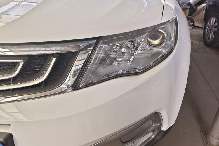 Used Geely Auto Emgrand X7 Sport 2016 2.0L Manual ZhiShang Version Left Front Headlight