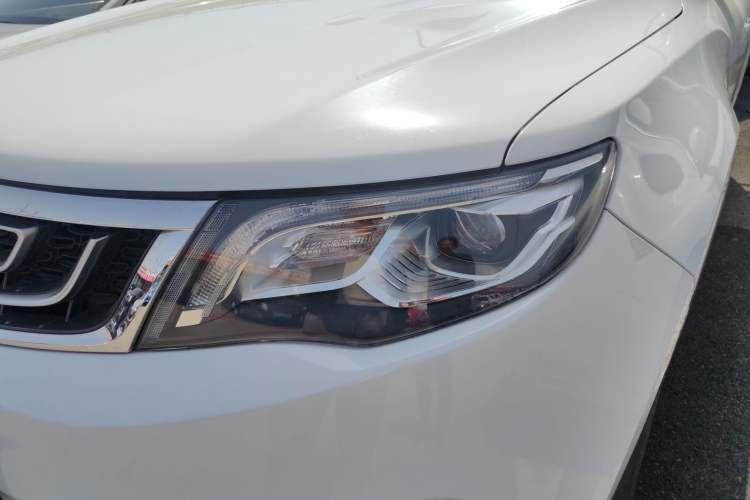 Used Geely Auto Emgrand X7 Sport 2016 1.8TD Automatic ZhiZun Version Left Front Headlight