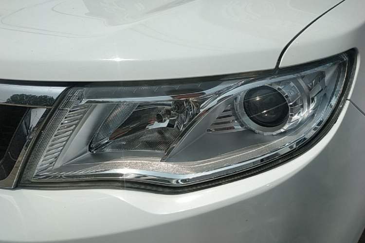 Used Geely Auto Emgrand X7 Sport 2016 1.8TD Automatic Smart Connectivity Version Left Front Headlight