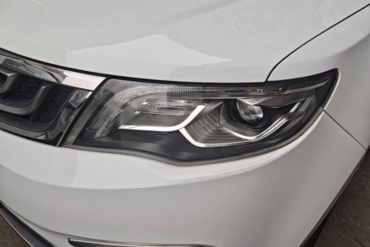 Used Geely Auto Emgrand X7 Sport 2016 1.8TD Automatic ZhiZun Version Left Front Headlight