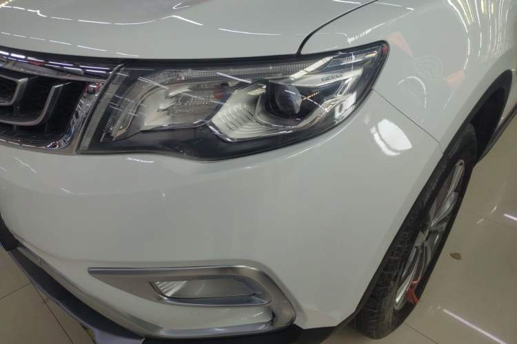Used Geely Auto Emgrand X7 Sport 2016 1.8TD Automatic ZhiZun Version Left Front Headlight