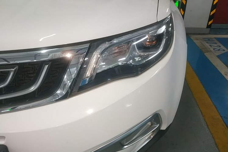 Used Geely Auto Emgrand X7 Sport 2016 1.8TD Automatic Smart Model Left Front Headlight