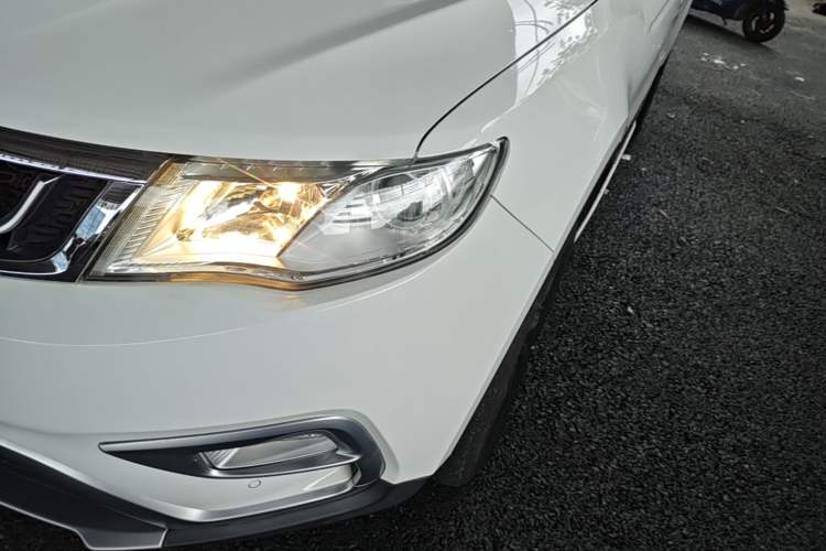 Used Geely Auto Emgrand X7 Sport 2016 1.8TD Automatic Smart Connectivity Version Left Front Headlight