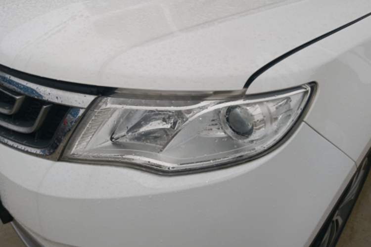 Used Geely Auto Emgrand X7 Sport 2016 1.8TD Automatic ZhiShang Model Left Front Headlight