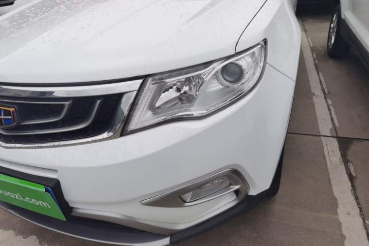 Used Geely Auto Emgrand X7 Sport 2016 1.8TD Automatic ZhiShang Model Left Front Headlight