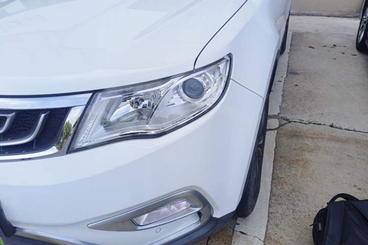 Used Geely Auto Emgrand X7 Sport 2016 1.8TD Automatic Smart Connectivity Version Left Front Headlight