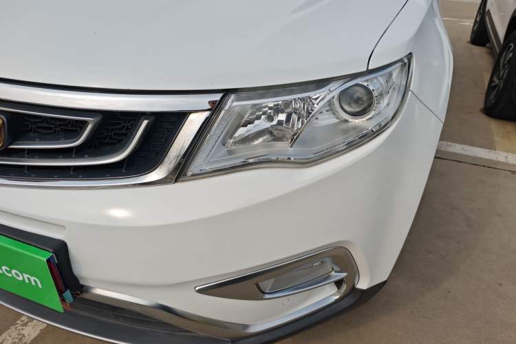 Used Geely Auto Emgrand X7 Sport 2016 2.0L Manual ZhiShang Version Left Front Headlight