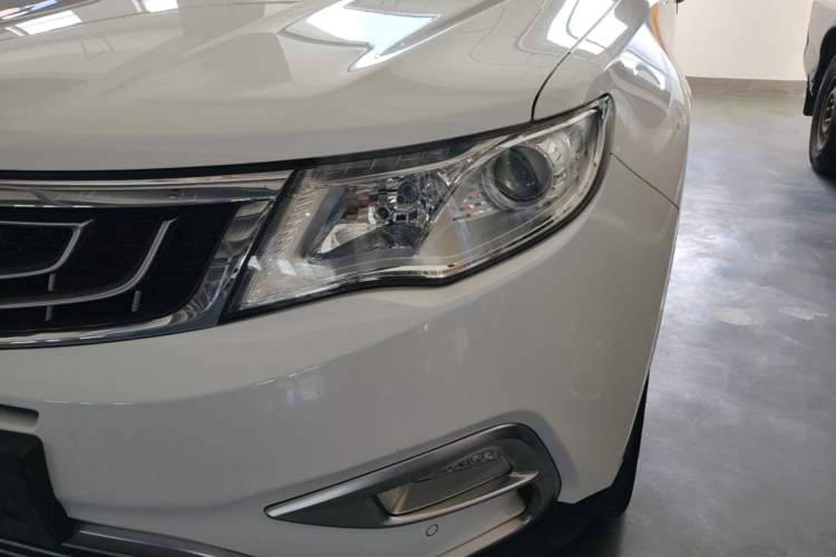 Used Geely Auto Emgrand X7 Sport 2016 2.0L Manual Smart Connect Version Left Front Headlight
