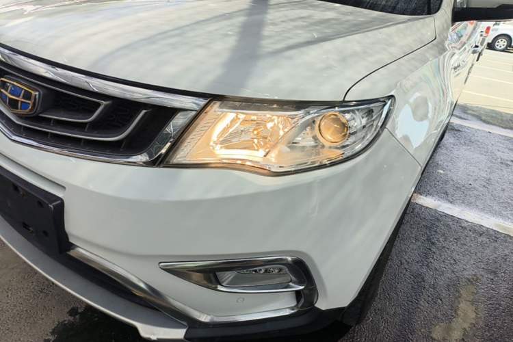 Used Geely Auto Emgrand X7 Sport 2016 2.0L Manual ZhiShang Version Left Front Headlight