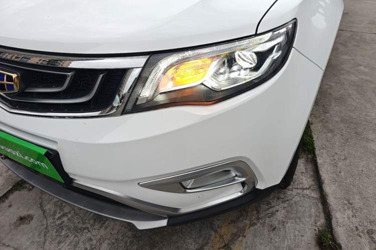Used Geely Auto Emgrand X7 Sport 2016 1.8TD Automatic ZhiZun Version Left Front Headlight