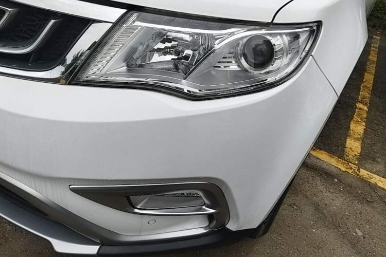 Used Geely Auto Emgrand X7 Sport 2016 1.8TD Automatic Smart Connectivity Version Left Front Headlight