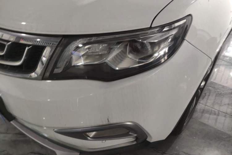 Used Geely Auto Emgrand X7 Sport 2016 1.8TD Automatic ZhiZun Version Left Front Headlight
