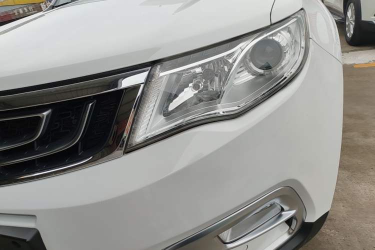 Used Geely Auto Emgrand X7 Sport 2016 1.8TD Automatic Smart Connectivity Version Left Front Headlight