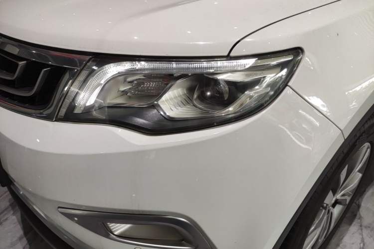 Used Geely Auto Emgrand X7 Sport 2016 1.8TD Automatic ZhiZun Version Left Front Headlight
